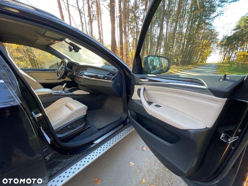 BMW X6 - 25