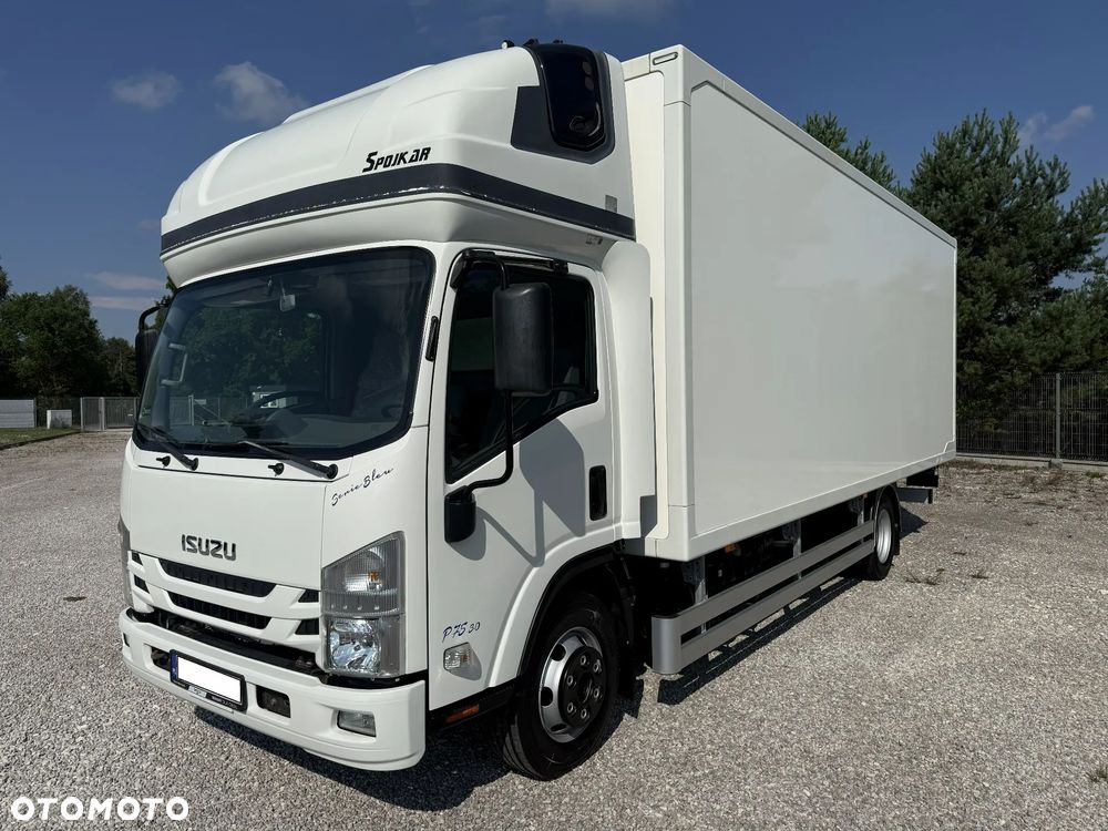 Isuzu P7,5 - 1
