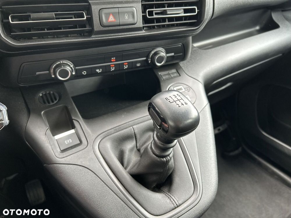 Toyota Proace City Verso Long 1.5 D-4D Business - 18