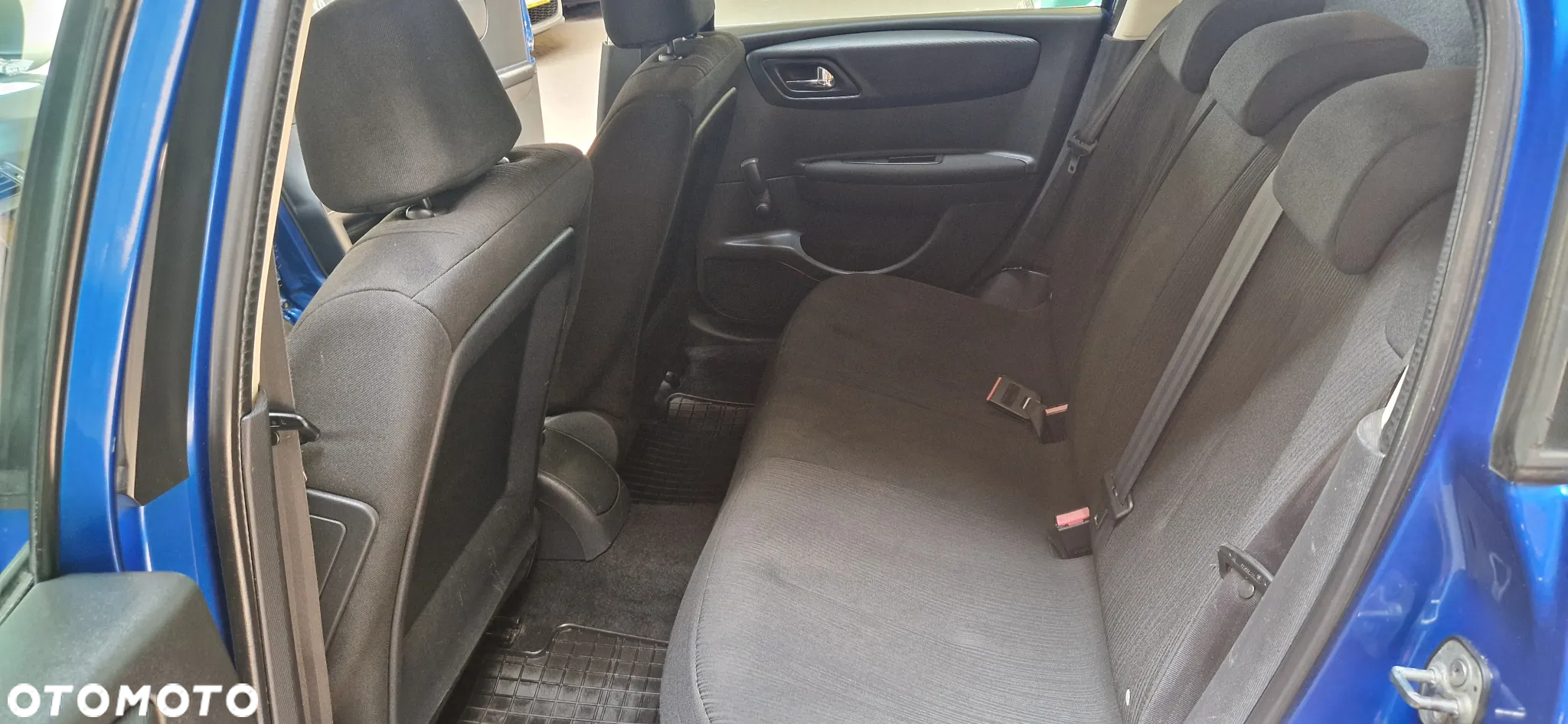 Citroën C4 1.4 16V Style - 9