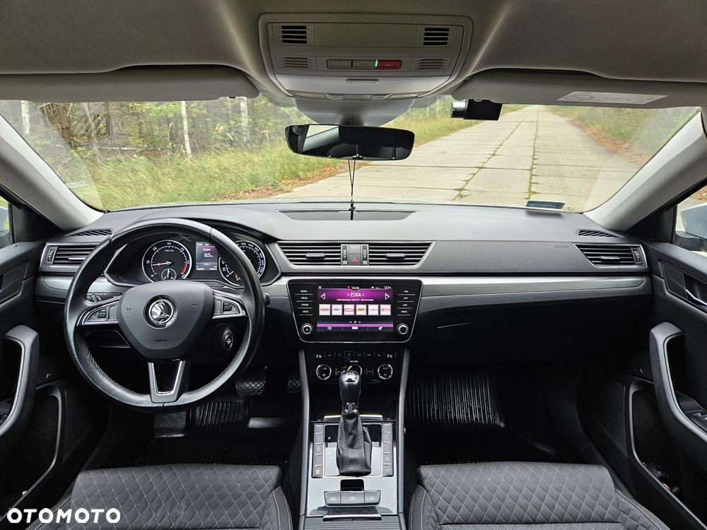 Skoda Superb 2.0 TDI Style DSG - 9