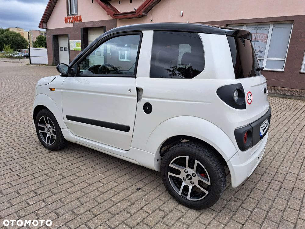 Microcar M.GO - 10