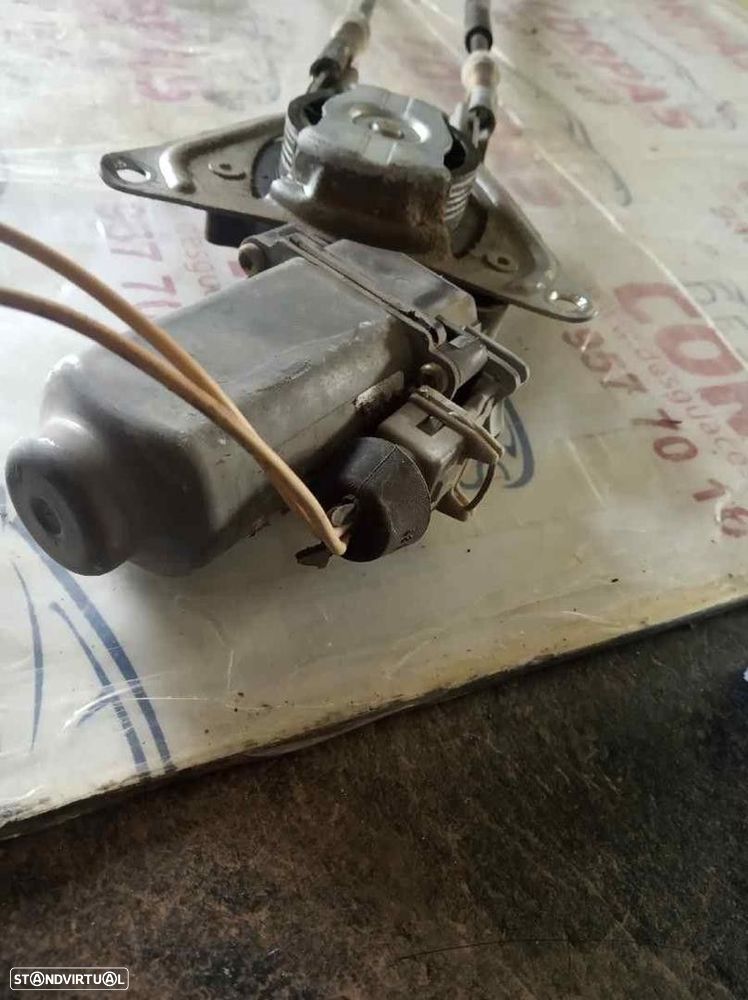 ELEVADOR DE VIDRO FRONTAL ESQUERDO CITROEN SAXO 1999 - - 2