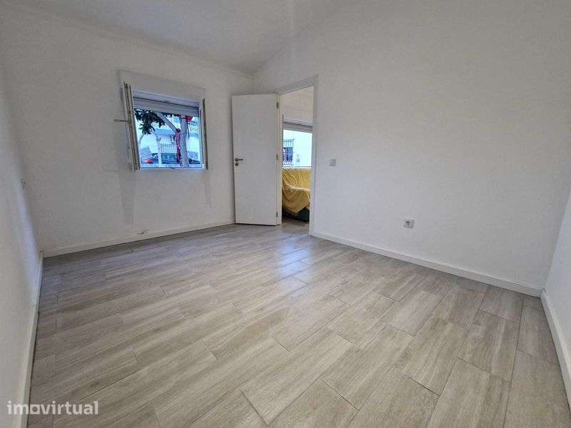 T1 Quinta do Conde - Grande imagem: 2/9