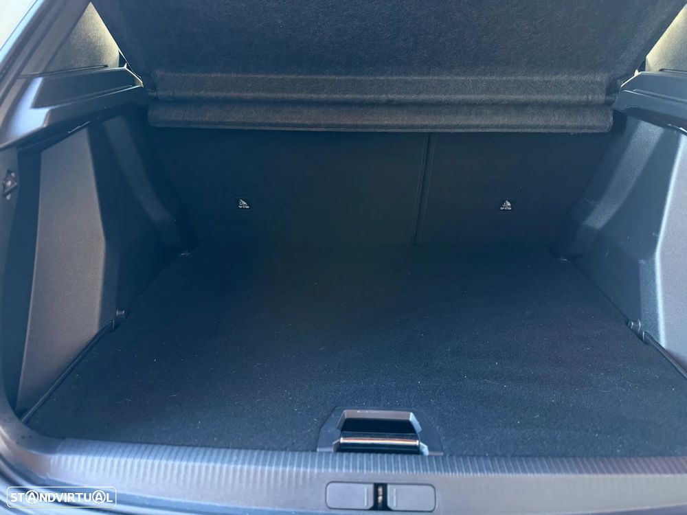 Peugeot 2008 1.2 PureTech GT - 25