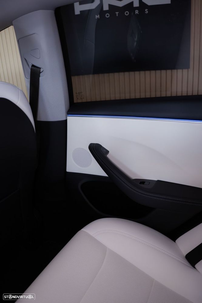 Tesla Model 3 Tração Traseira - 29