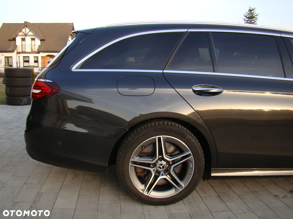 Mercedes-Benz Klasa E 300 de 9G-TRONIC AMG Line - 11