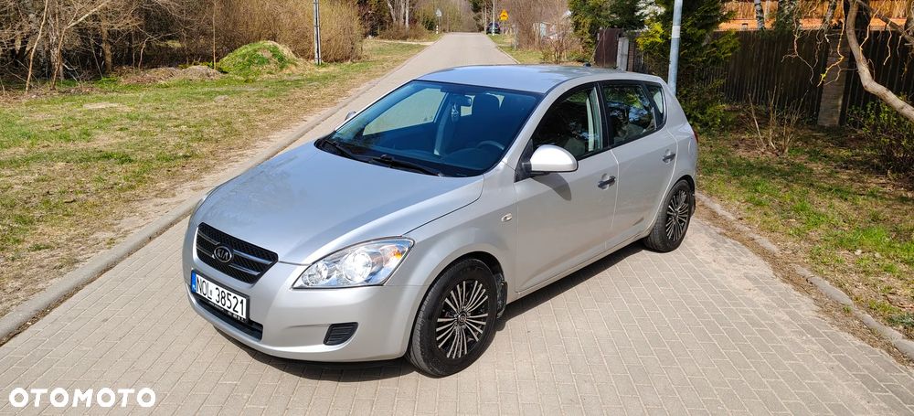 Kia Ceed 1.6 Crdi Comfort + - 11