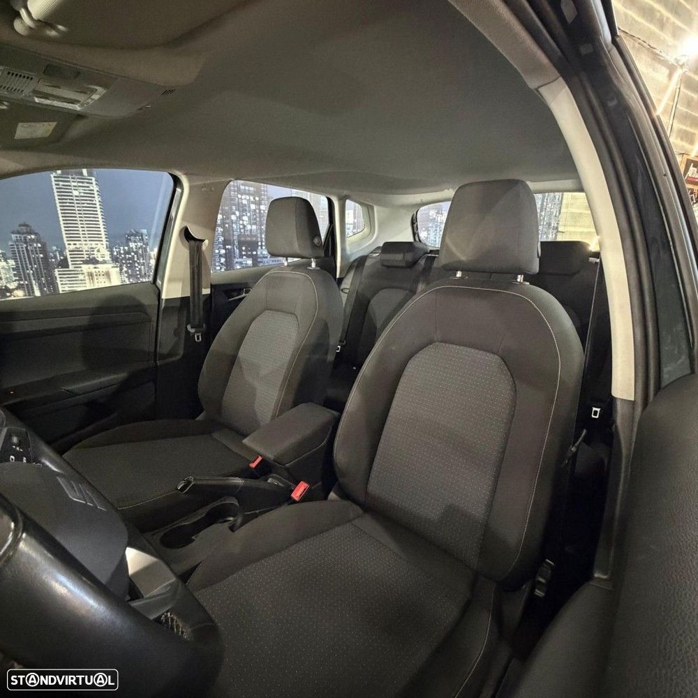 SEAT Arona - 10