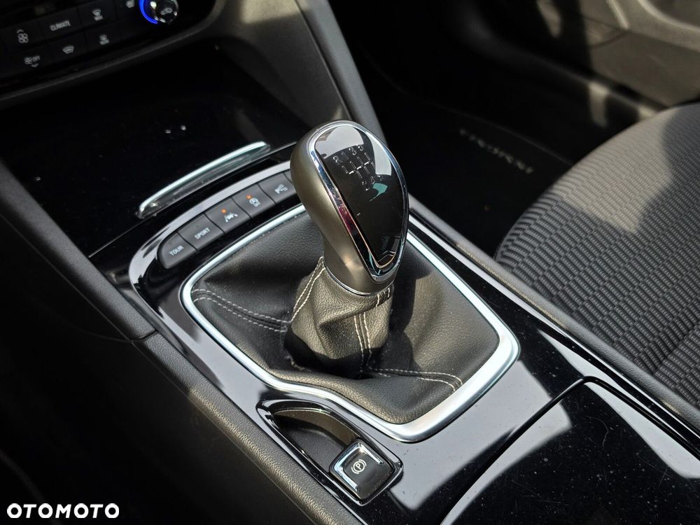 Opel Insignia CT 2.0 CDTI 4x4 Exclusive S&S - 22