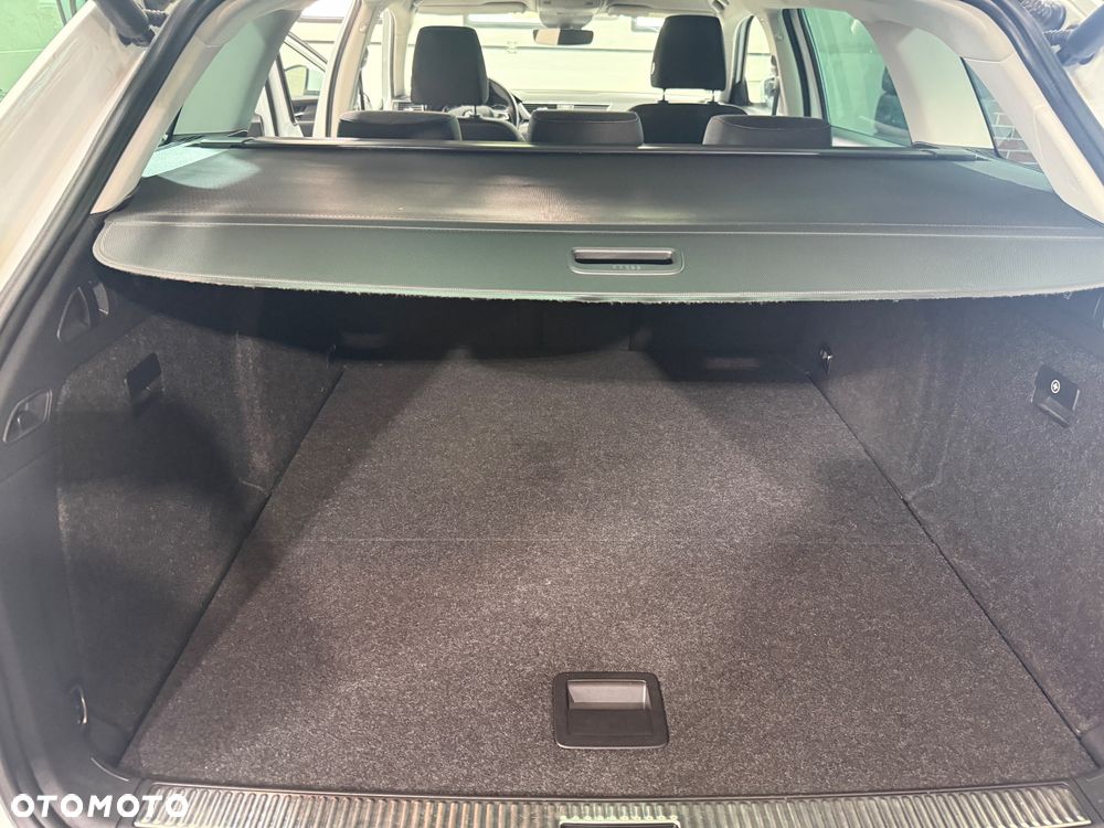 Skoda Superb 2.0 TDI DSG Premium Edition - 14