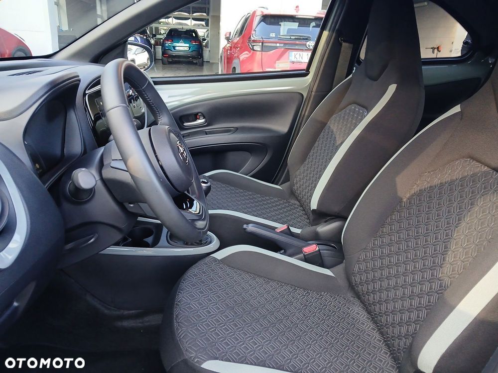 Toyota Aygo X - 15