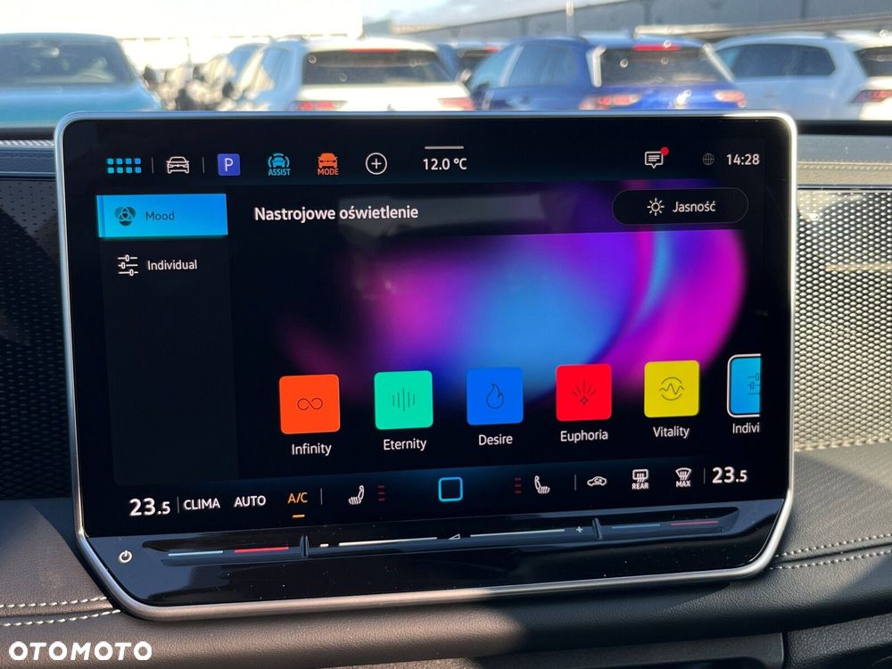 Volkswagen Tiguan 1.5 eTSI Life Plus DSG - 12