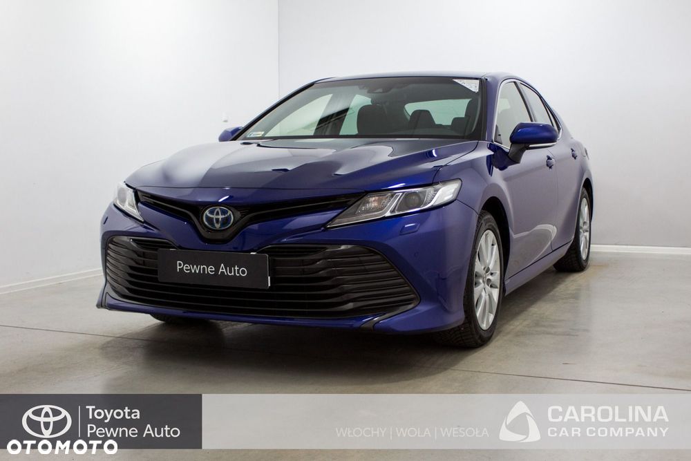 Toyota Camry - 1