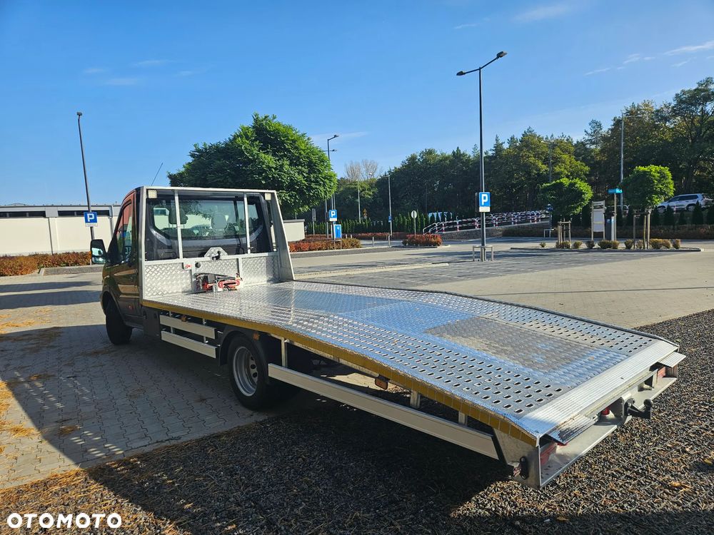 Ford Transit - 1