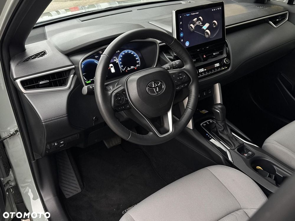 Toyota Corolla Cross - 11