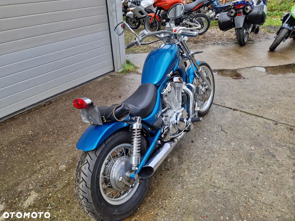 Suzuki Intruder - 9