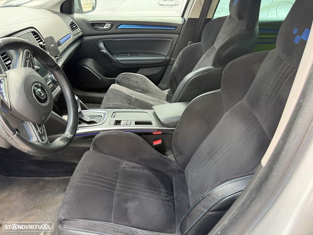 Renault Mégane ENERGY dCi 165 EDC GT - 14