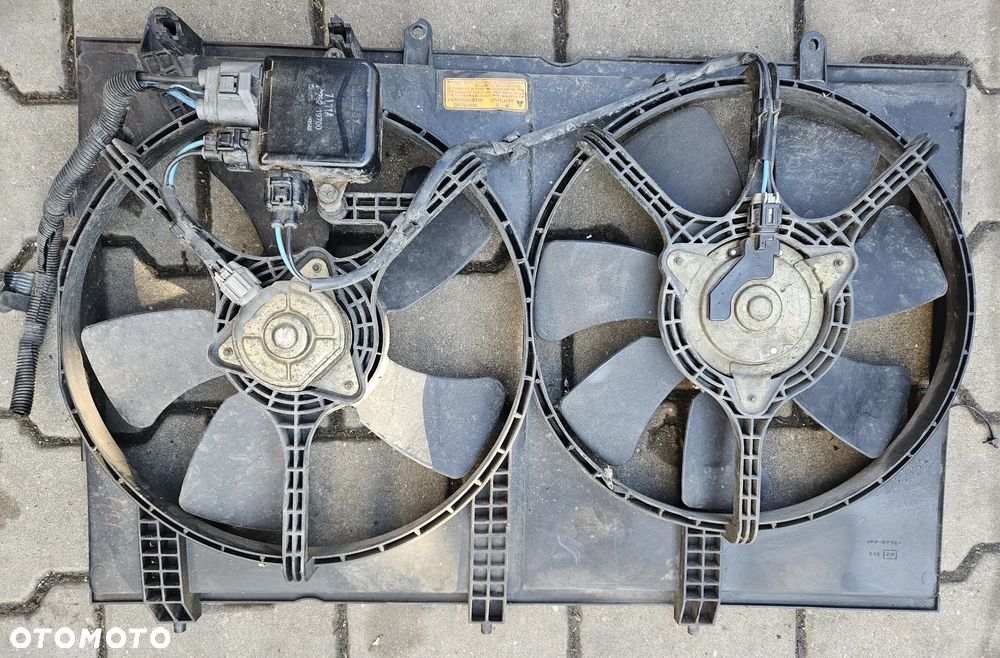 Mitsubishi Outlander I 1 2.0 16V wentylator chłodnicy wentylatory moduł - 1