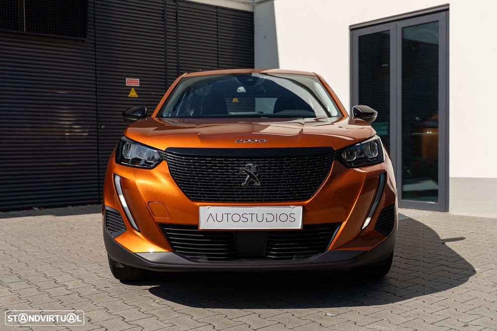 Peugeot 2008 1.2 PureTech Active Pack EAT8 - 4