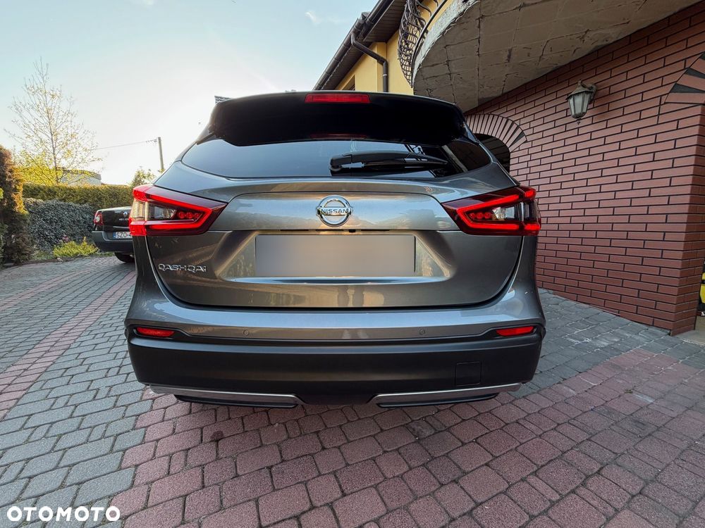 Nissan Qashqai 1.3 DIG-T N-Connecta EU6d - 12