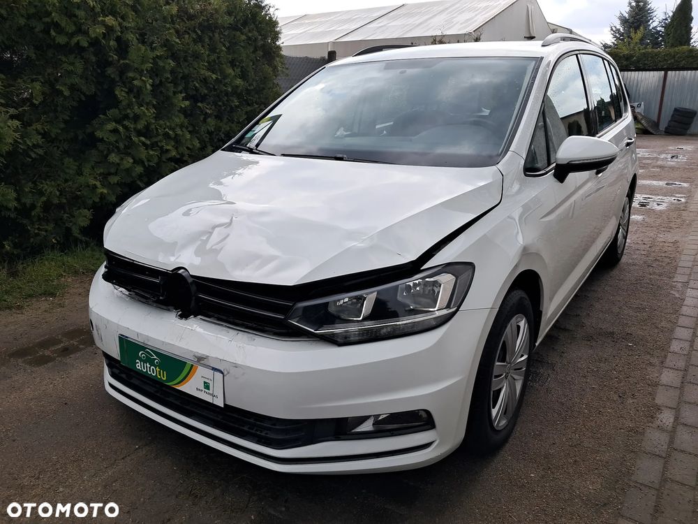 Volkswagen Touran - 4
