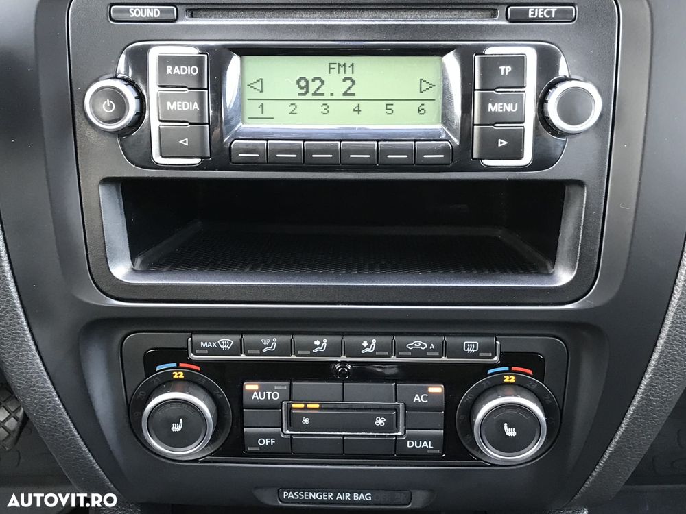 VOLKSWAGEN Jetta 2011 — imagine 33