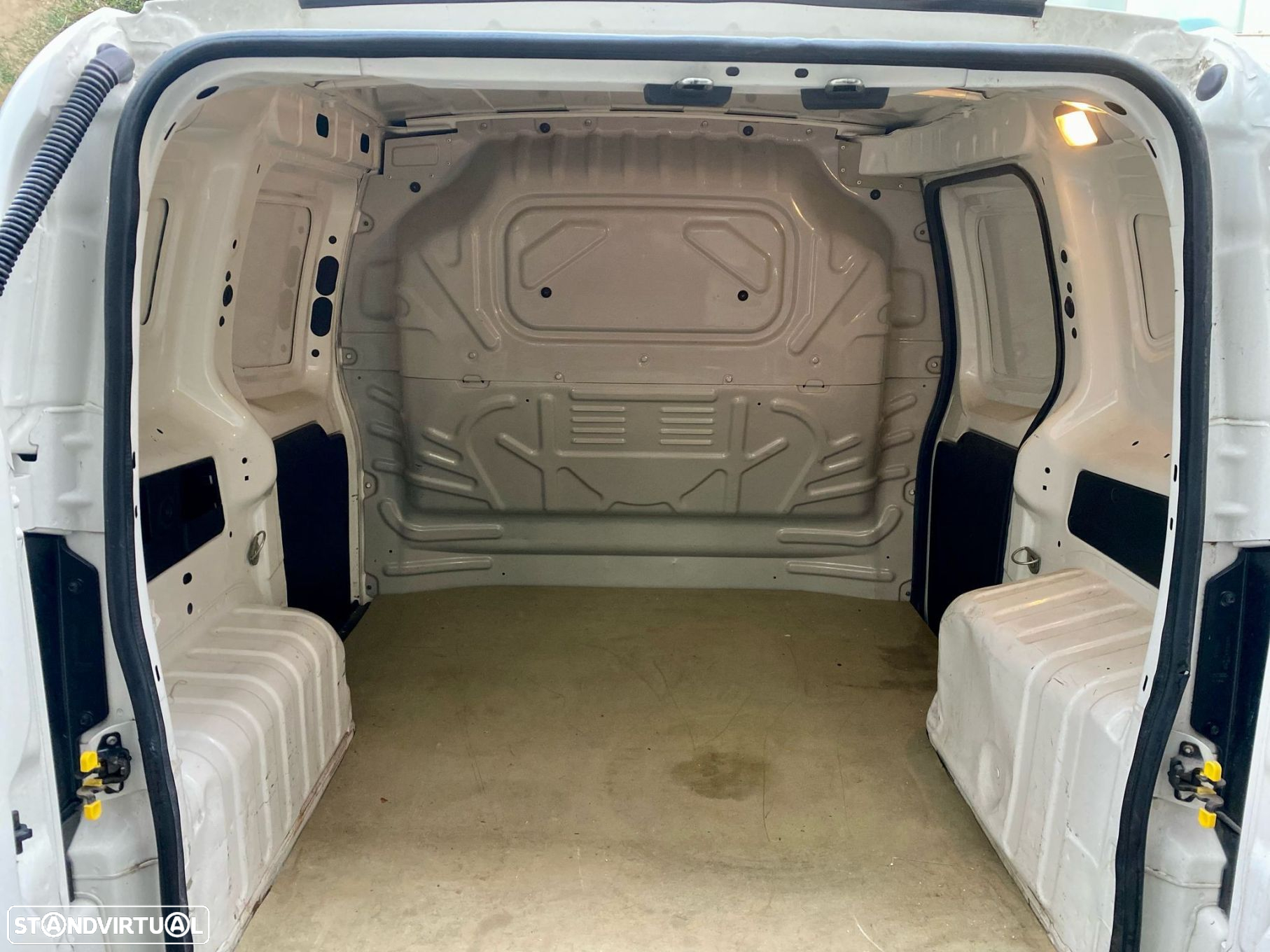 Fiat Fiorino 1.3 M-jet - 29