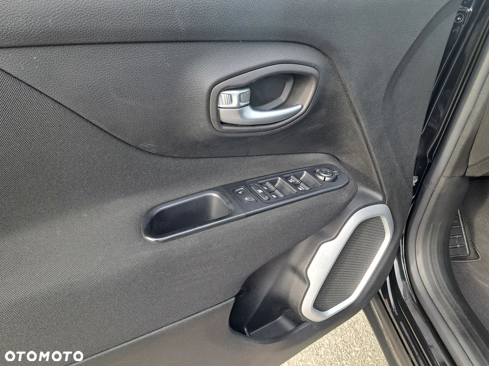 Jeep Renegade - 17