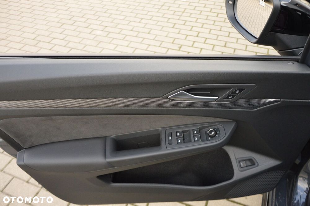 Volkswagen Golf - 9