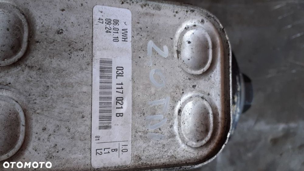 Chłodnica oleju 03L 117 021 - 3