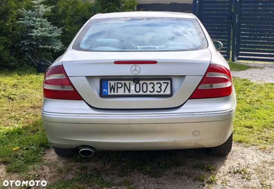 Mercedes-Benz CLK - 8