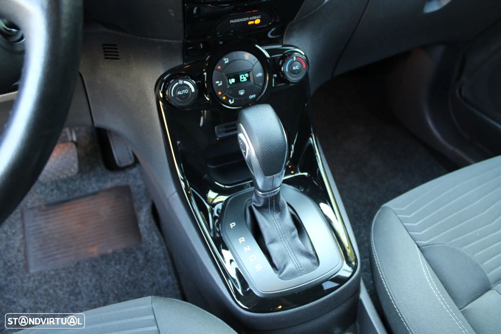 Ford Fiesta 1.0 T EcoBoost Titanium PowerShift - 21