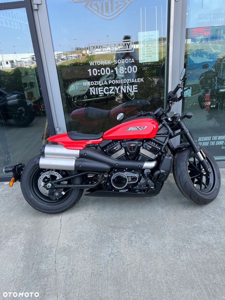 Harley-Davidson Sportster - 1