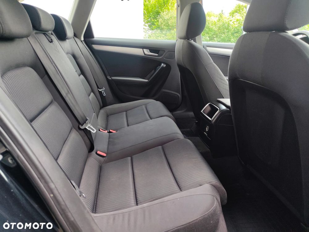 Audi A4 Avant 2.0 TDI - 13