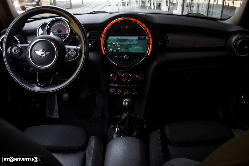MINI 5 Portas Cooper D Seven Chili - 32