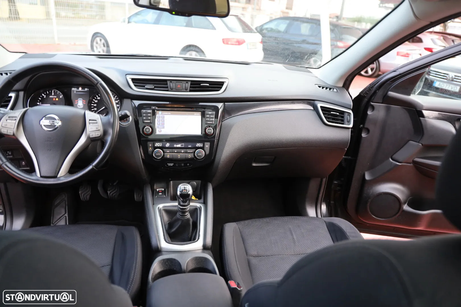 Nissan Qashqai 1.5 dCi N-Connecta 18 - 18