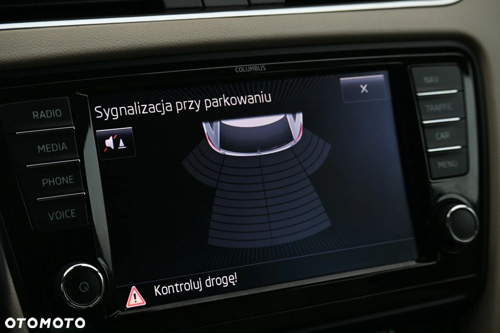 Skoda Octavia 1.8 TSI DSG L&K - 40