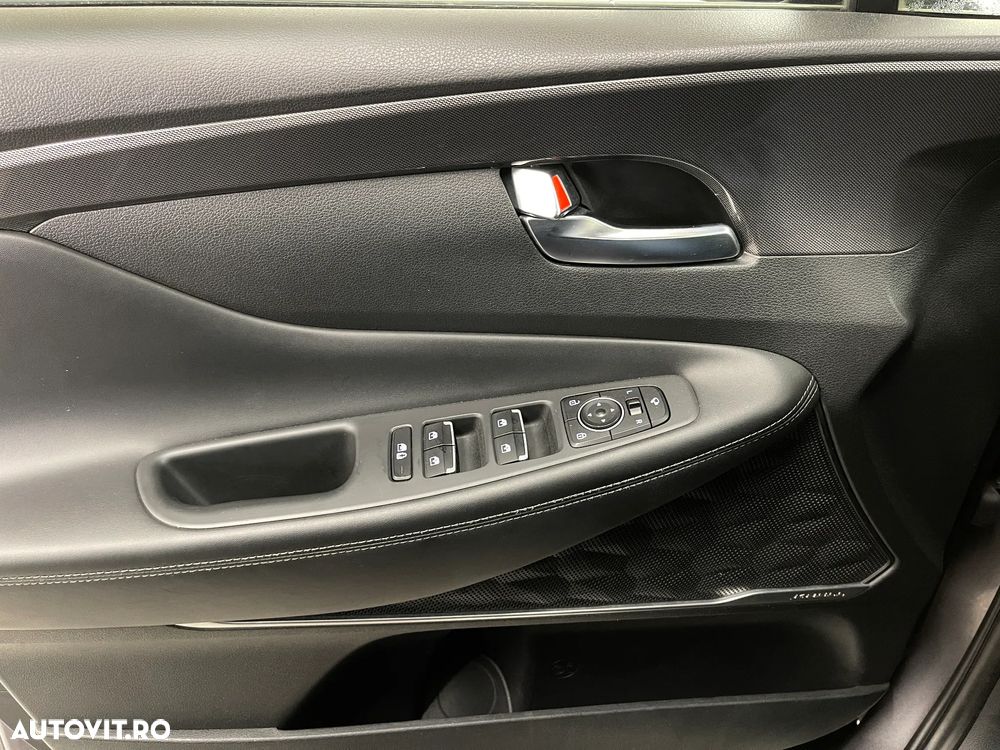 Hyundai Santa Fe 1.6 Plugin-Hybrid 4WD SEVEN Prime - 31