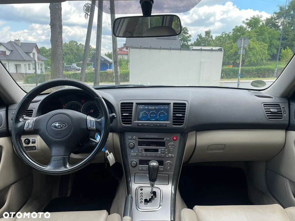 Subaru Outback - 10