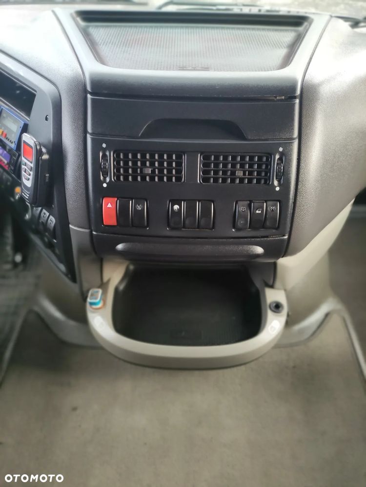 DAF FAR XF105 410T - 19