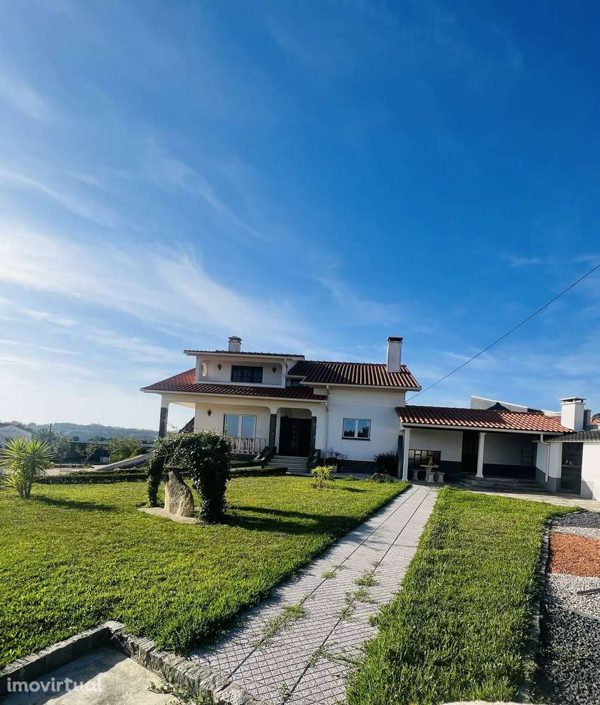 Moradia Unifamiliar T6 - M2974/23 - Grande imagem: 2/51