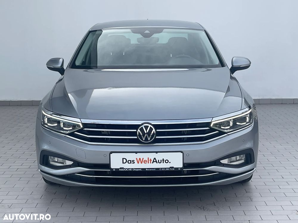 Volkswagen Passat 2021 photo 2