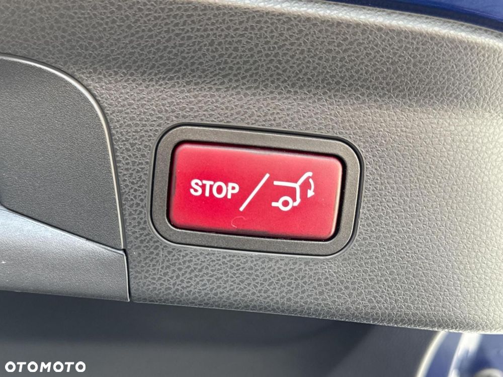 Mercedes-Benz GLC - 24