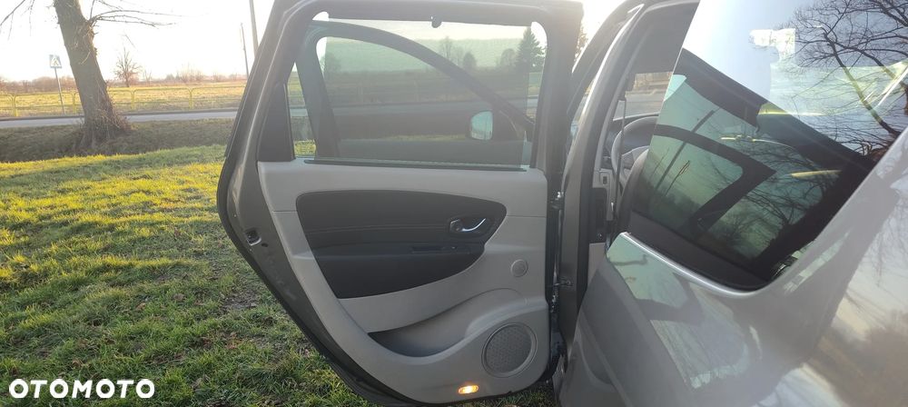 Renault Grand Scenic Energy dCi 130 Start & Stop Euro 6 Luxe - 16