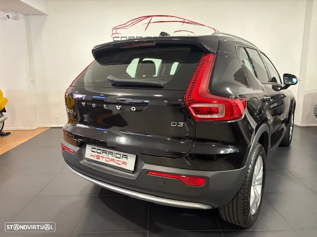 Volvo XC 40 2.0 D3 Momentum Plus - 25