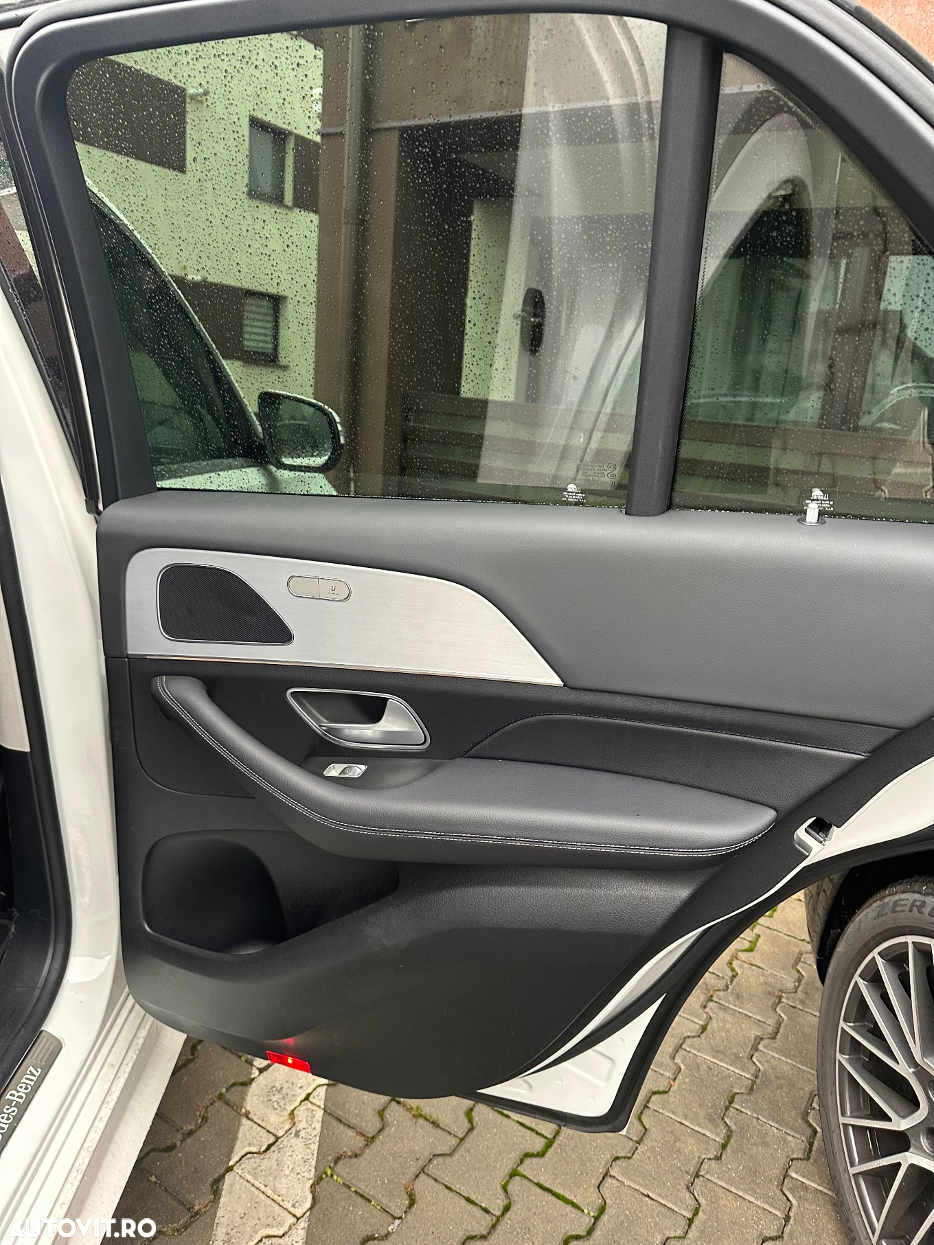 Mercedes-Benz GLE 300 d 4Matic 9G-TRONIC AMG Line - 16