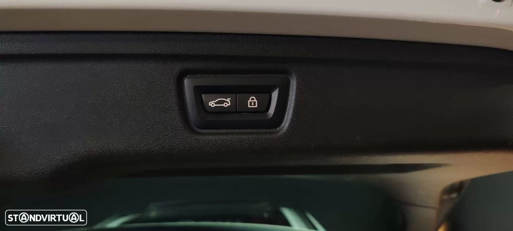 BMW 320 d Pack M Auto - 27