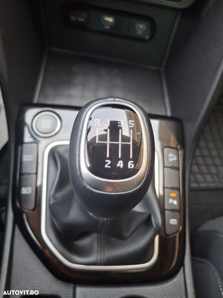 Kia Sportage 1.6 T-GDI 6MT 4x2 Style - 24