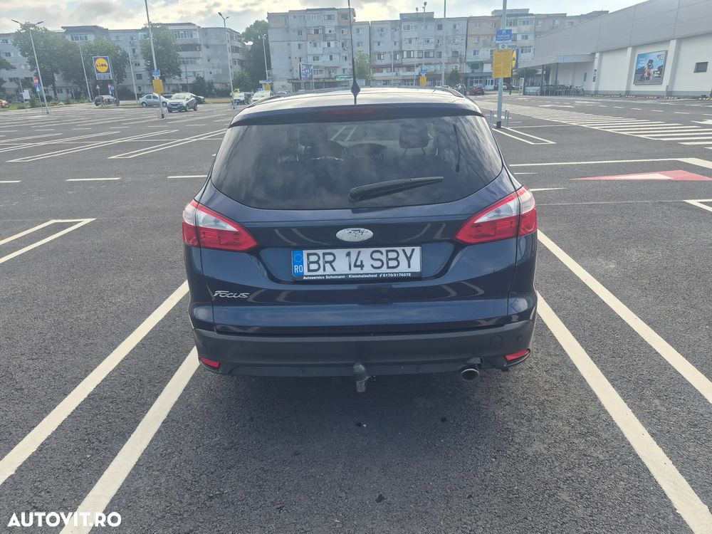 Ford Focus - 8